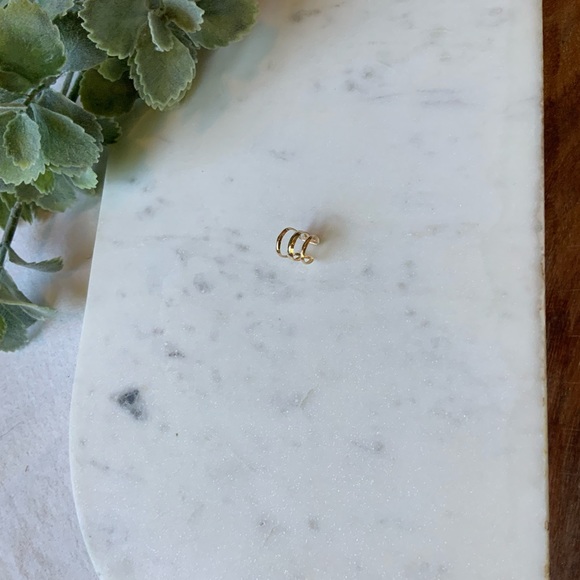 Triple Band Cuff Earring - Picture 4 of 8